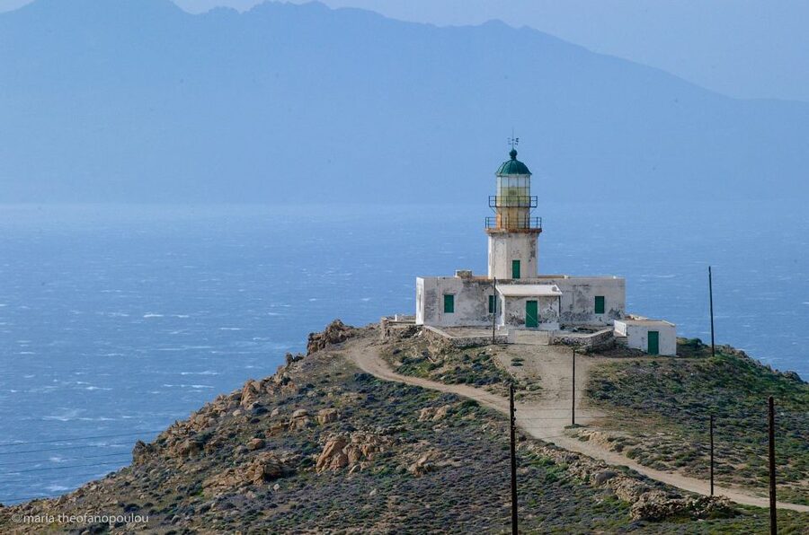 Armenistis Lighthouse Visit - The 1-hour stop: photo time, sightseeing, and how to use it well