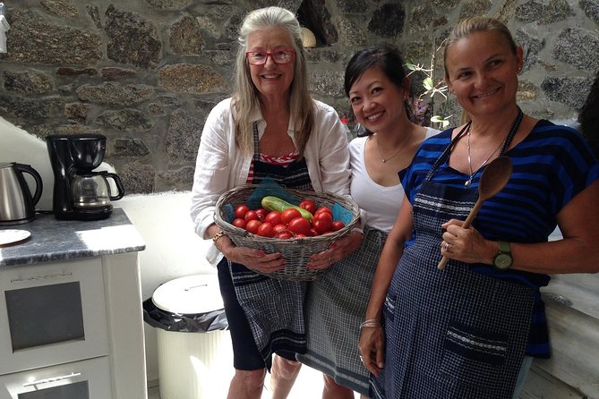 Cooking Classes in Mykonos Greece - Lunch or dinner with wine: what you should expect to eat