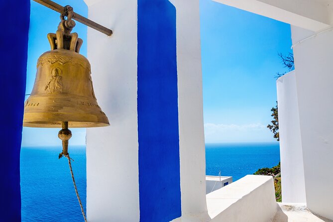 Deluxe Mykonos Tour for Cruise Passengers - Armenistis Lighthouse: the stop for skyline photos, and strong wind