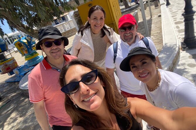 Discover Mykonos in 4 Hours: Beaches, Villages and Town - The Old Port loop: shopping, galleries, and quick atmosphere