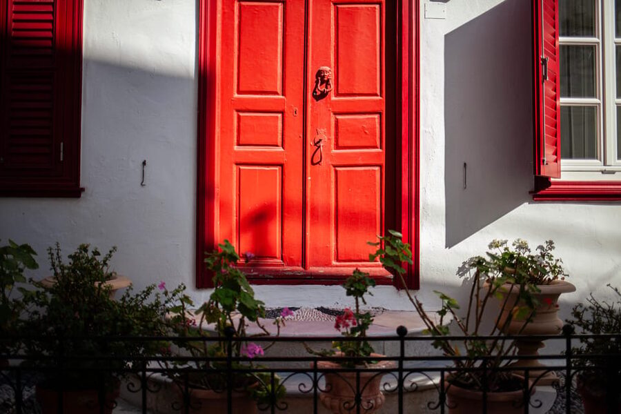 Feel like a local - Walking Tour in Mykonos Town 2hours - The extra walking segment: your guide’s built-in reset time
