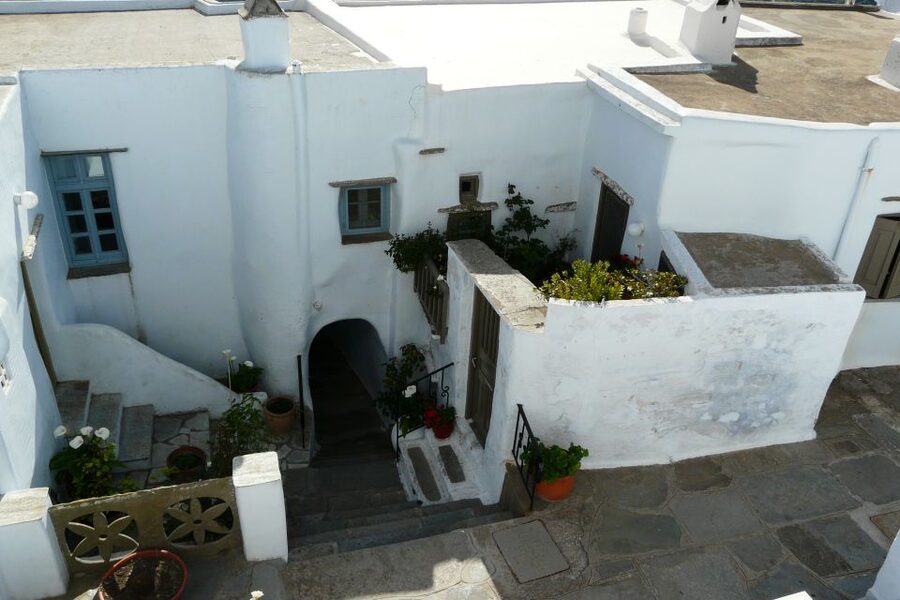 From Mykonos: Full-Day Trip to Tinos Island - How the guidance affects your day (and what to watch for)