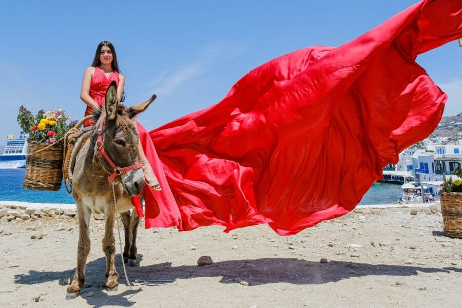 Mykonos: Flying Dress Photoshoot - Should you book the Mykonos Flying Dress Photoshoot?