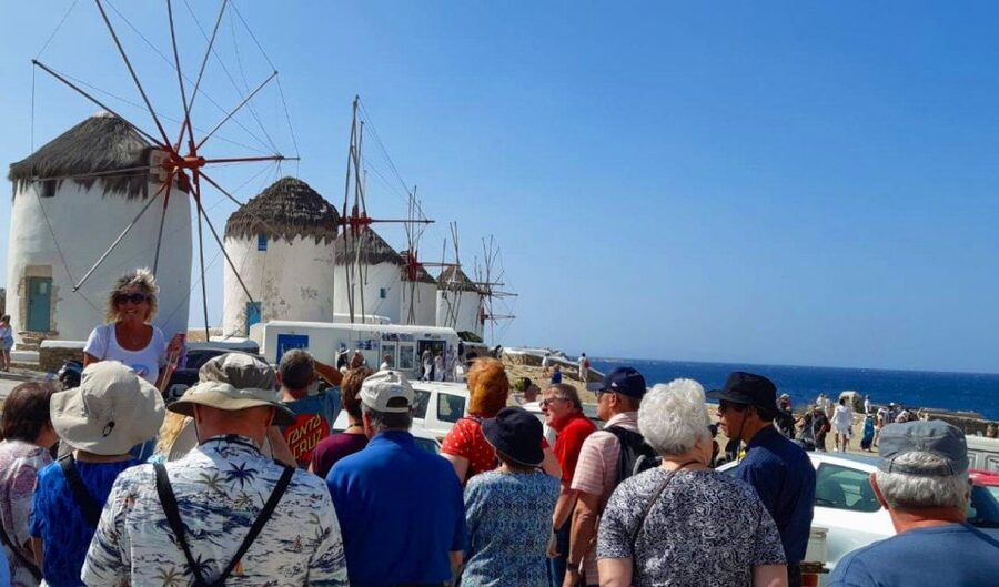 Mykonos: Guided Highlights Tour - Pacing tricks: how to enjoy short stops without feeling rushed