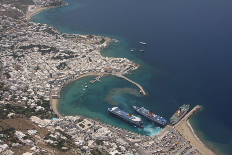 Mykonos: Half-Day City Walking Tour and Island Bus Tour - Guide quality: the difference between facts and a real connection