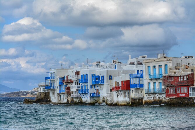 Mykonos Highlights by a local - Armenistis Lighthouse: a quick view stop that’s actually worth it