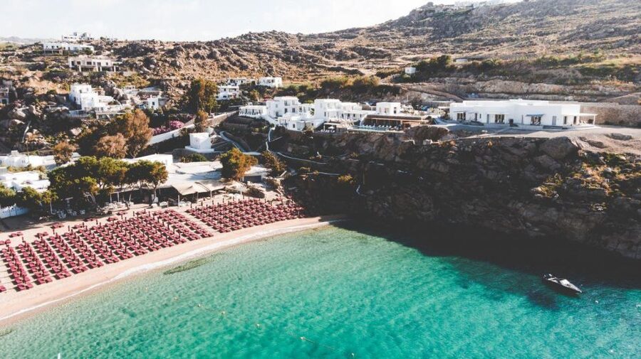 Mykonos: Island and Beaches Private Tour by Car - The Practical Rhythm: Pickup, English Driver, and Short Stops