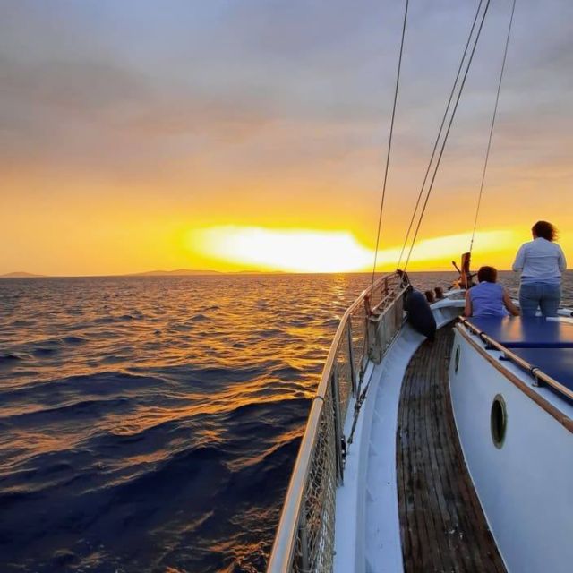 Mykonos: Sunset Boat Trip with Snacks and Drinks - The Route and Timing: How the 2 Hours Work