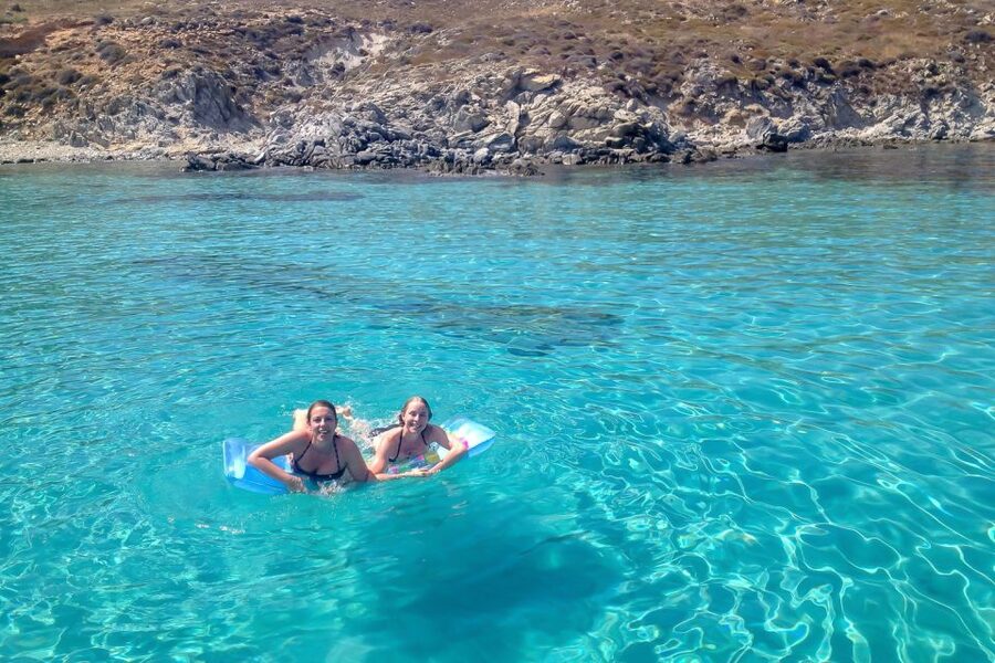 Mykonos: Yacht Cruise to Rhenia and Guided Tour of Delos - The yacht ride from Mykonos: what you’ll do, and what can go sideways