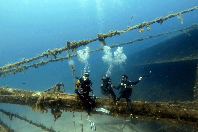 Qualified Diver 1 Tank Dive in Mykonos - Paradise Beach start: gear up, get briefed, then head out