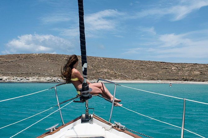 Rhenia island - Small group Sailing adventure (up to 8 guests) - Why the “up to 8 guests” setup feels different